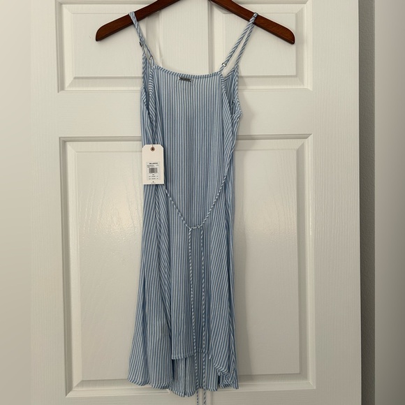 Billabong Slip Dress in Small - Picture 3 of 3